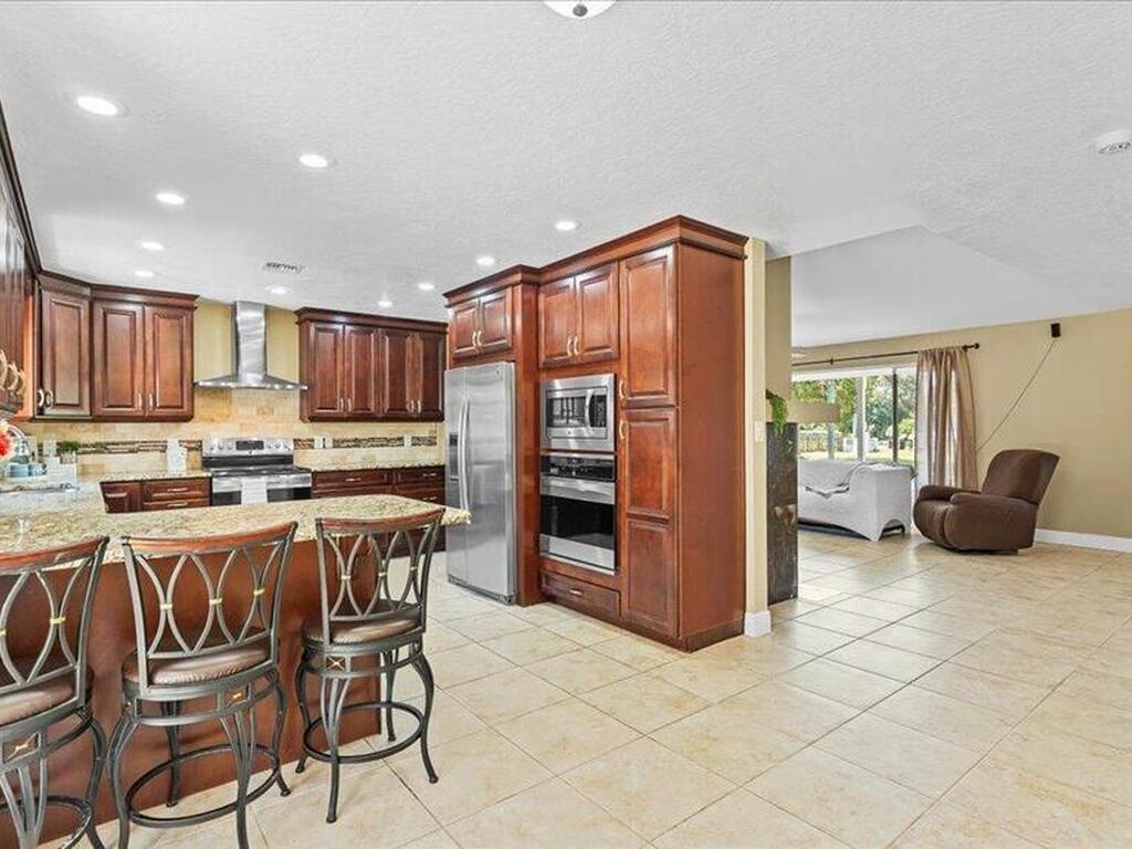 3680 S Tropical Trail, Merritt Island, FL 32952