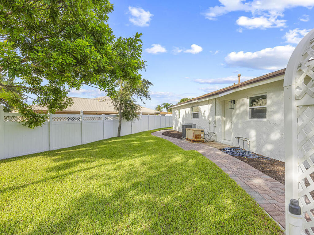 1430 Girard Boulevard, Merritt Island, FL 32952