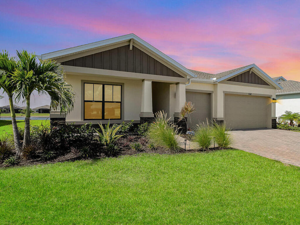 1042 Great Belt Circle, Melbourne, FL 32940