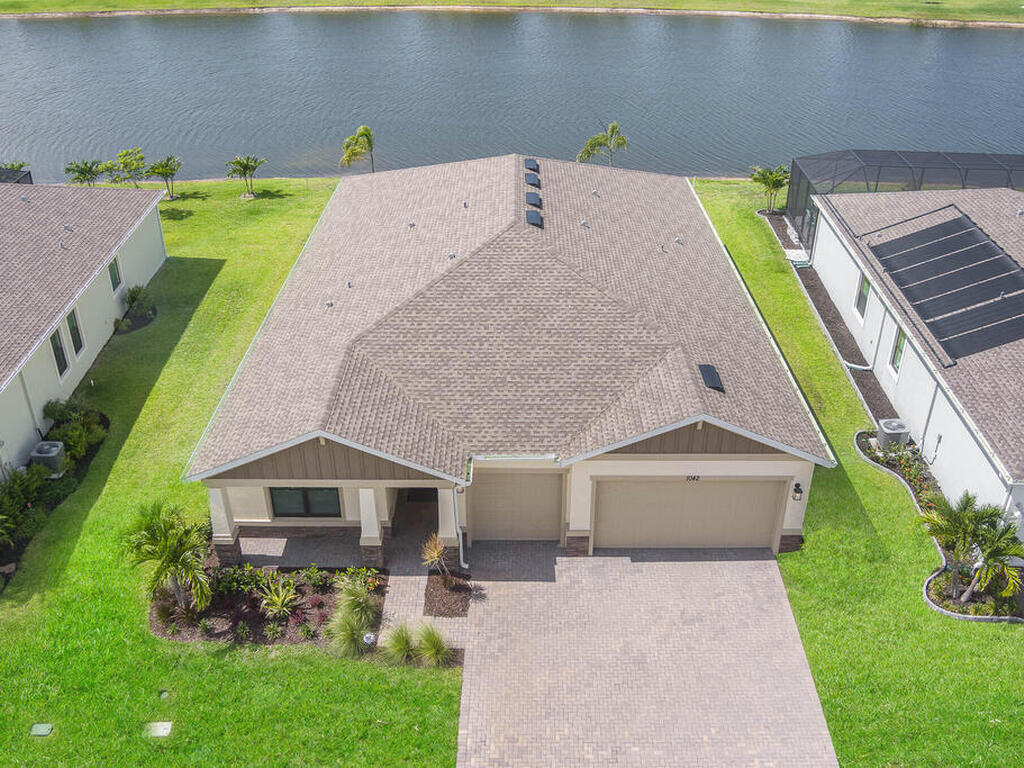 1042 Great Belt Circle, Melbourne, FL 32940