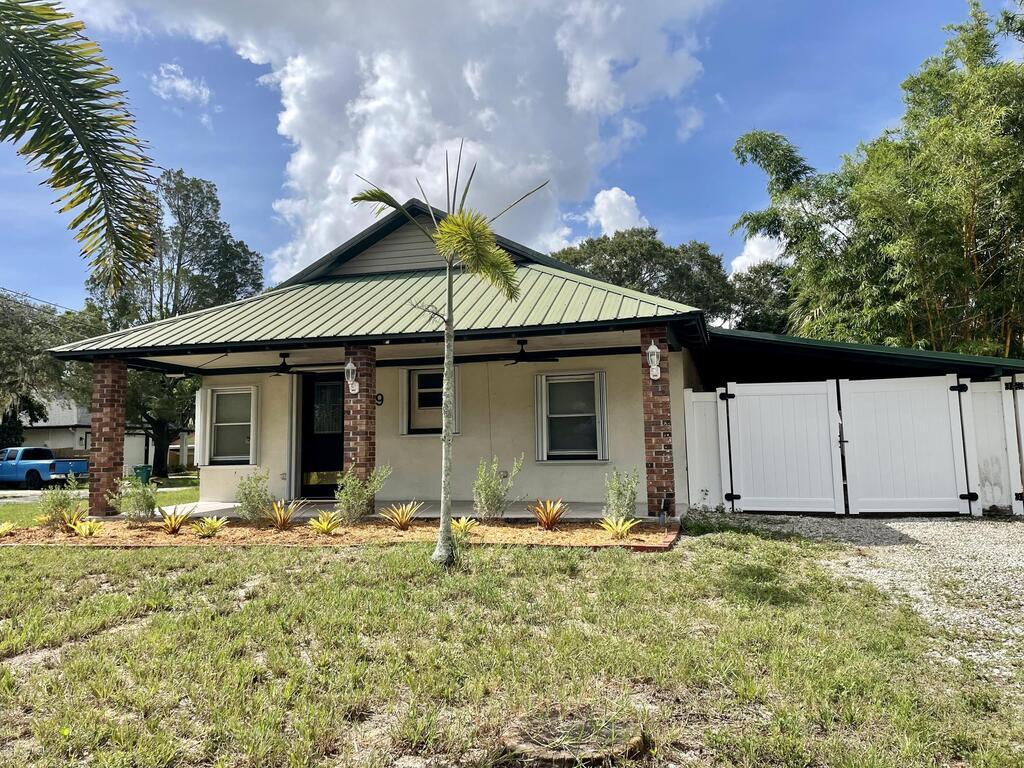 29 E Fee, Melbourne, FL 32901