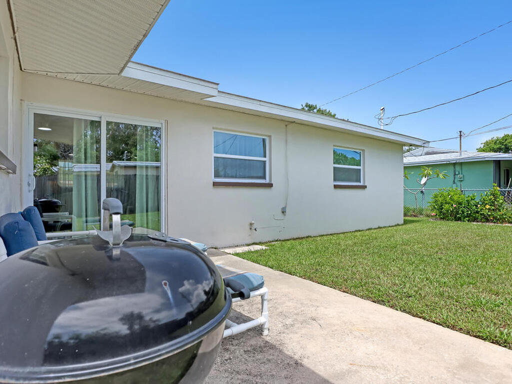 960 Cocoa Street, Merritt Island, FL 32953