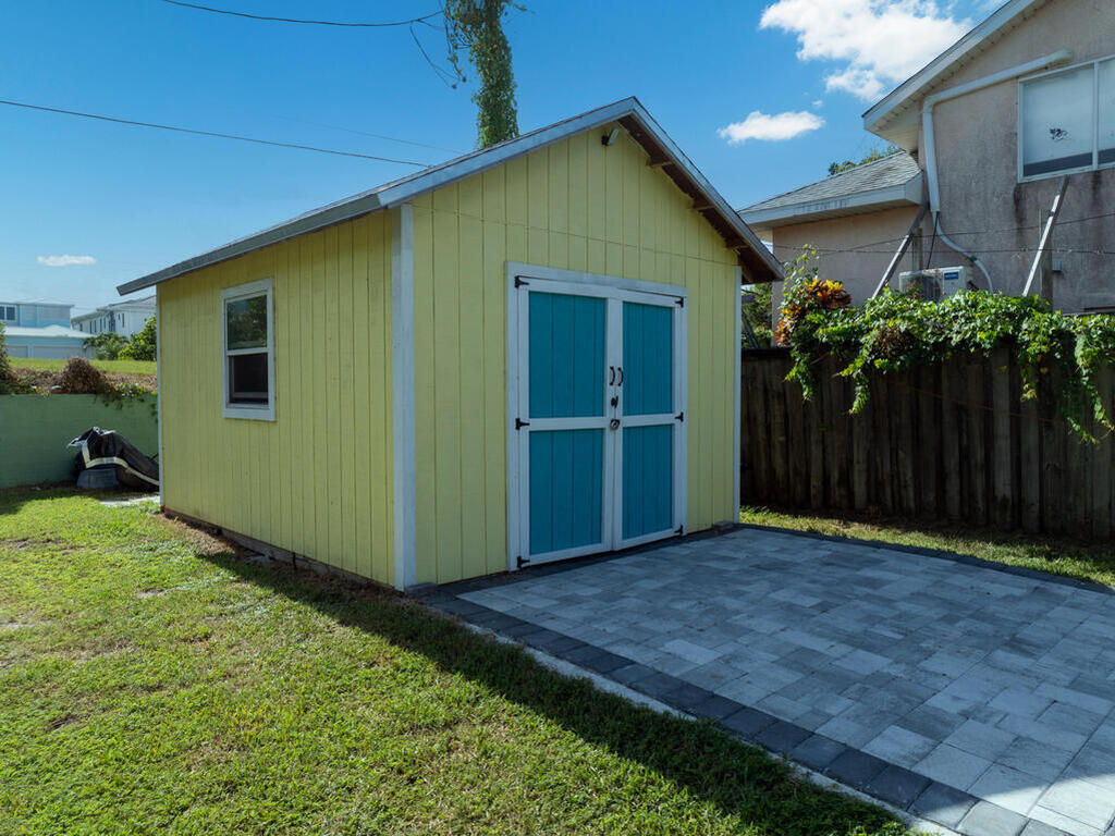 217 S Orlando Avenue, Cocoa Beach, FL 32931