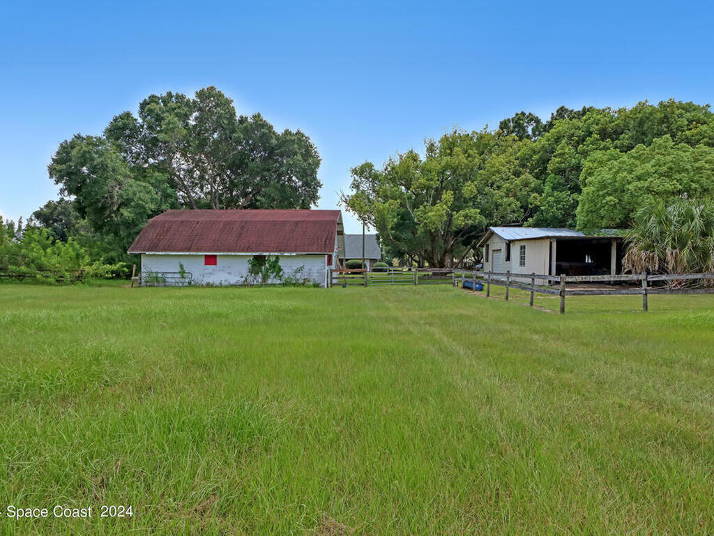 3580 Burkholm Road, Mims, FL 32754