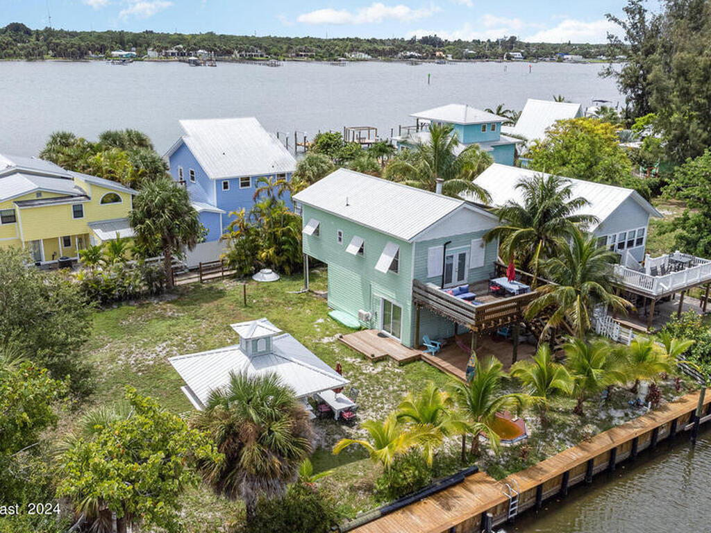 42 Vip Island, Grant Valkaria, FL 32949