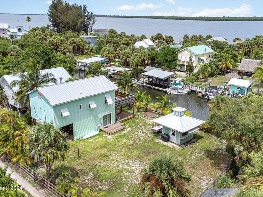 42 Vip Island, Grant Valkaria, FL 32949