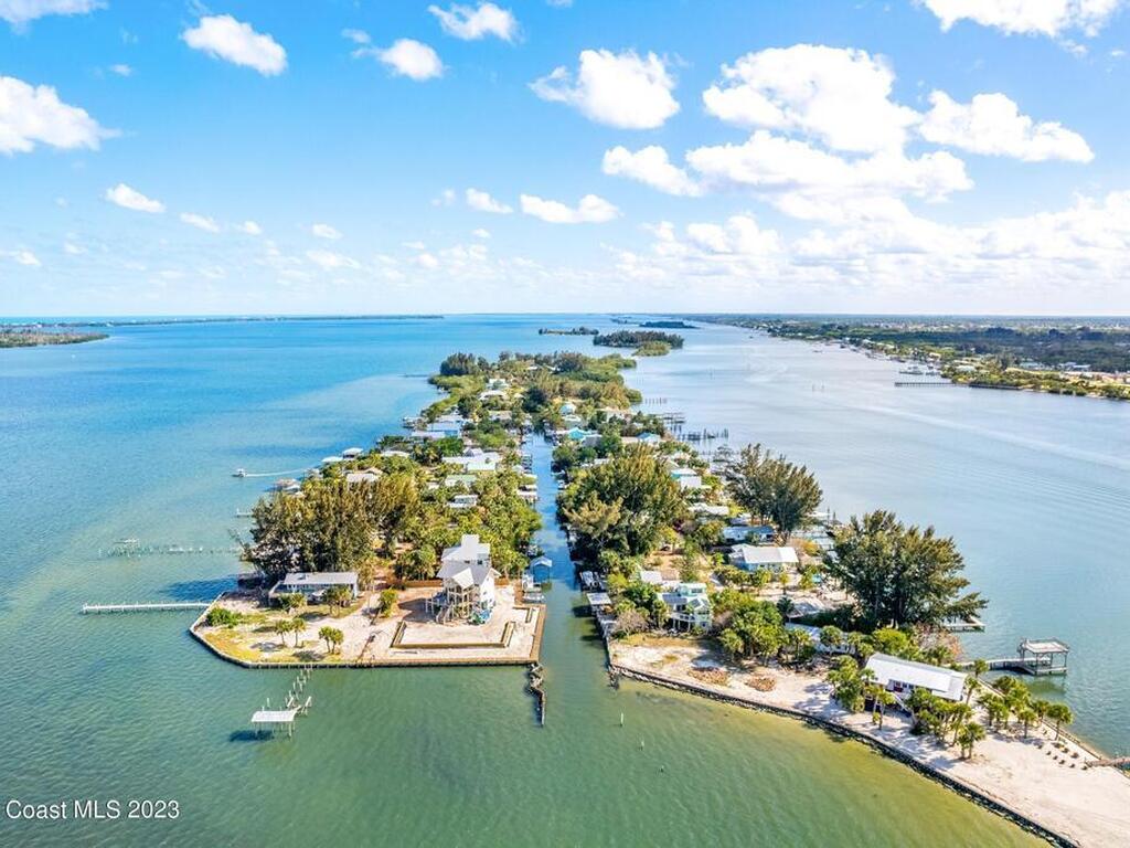 42 Vip Island, Grant Valkaria, FL 32949