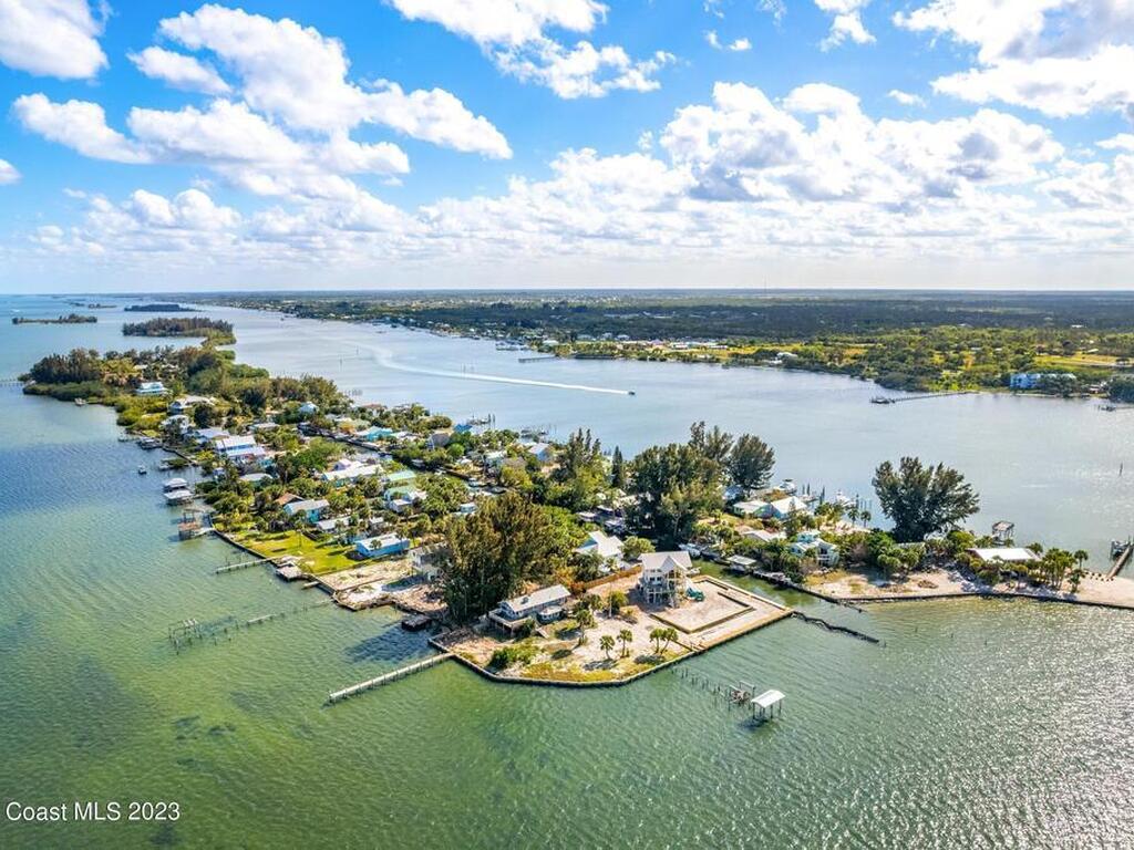 42 Vip Island, Grant Valkaria, FL 32949