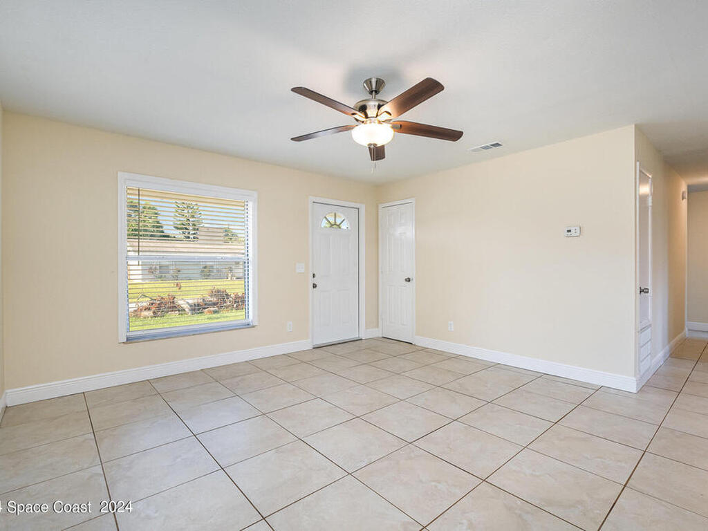 2125 Trieste Drive, Mims, FL 32754