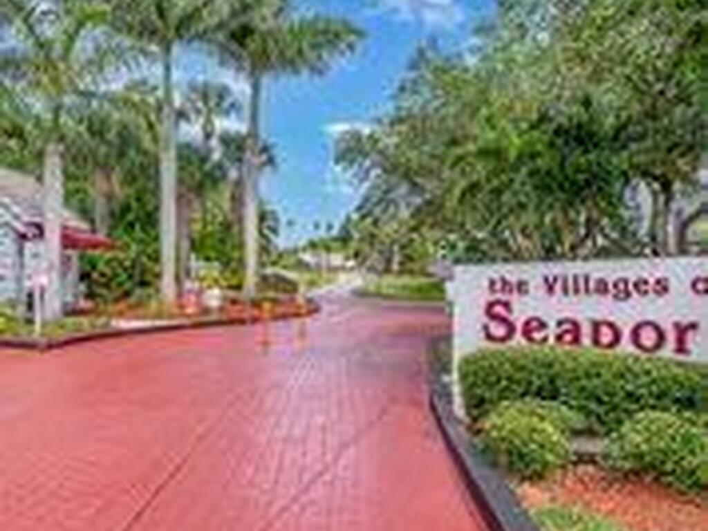 324 Beach Park Lane, Cape Canaveral, FL 32920