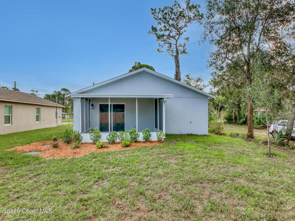 5730 Palm Street, Mims, FL 32754