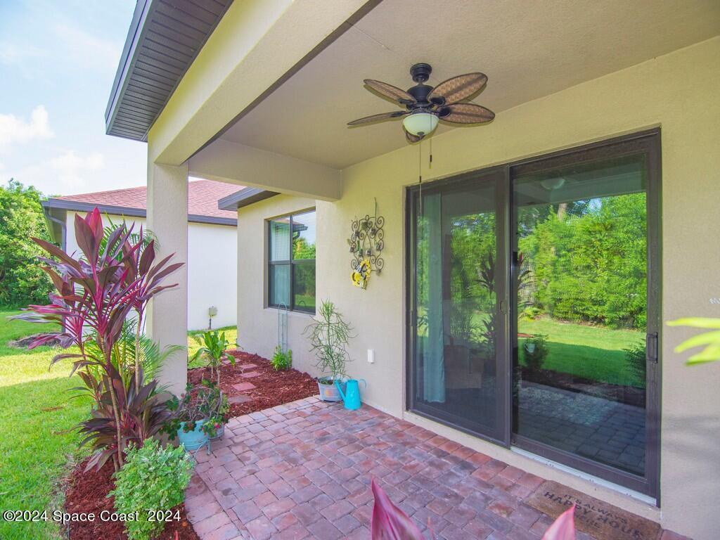 1657 Willows Square, Vero Beach, FL 32966