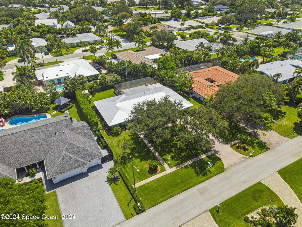 325 Miami Avenue, Indialantic, FL 32903