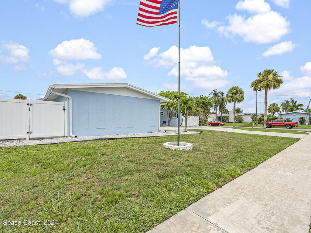 1645 Pluto Street, Merritt Island, FL 32953