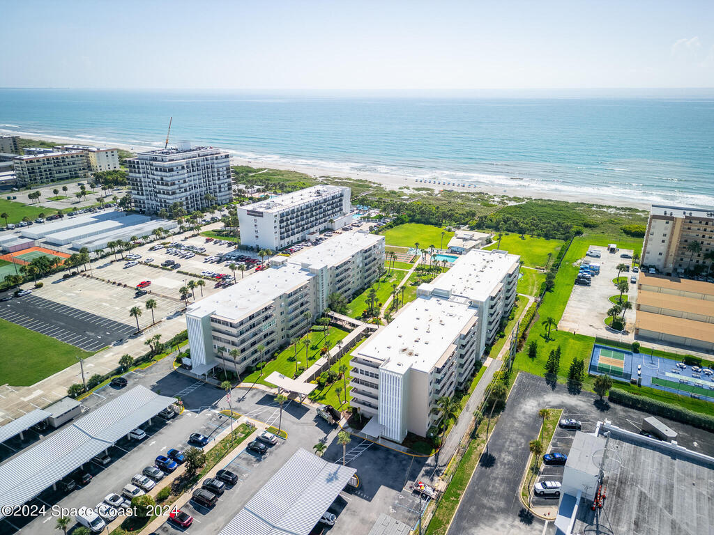 2020 N Atlantic Avenue, Cocoa Beach, FL 32931