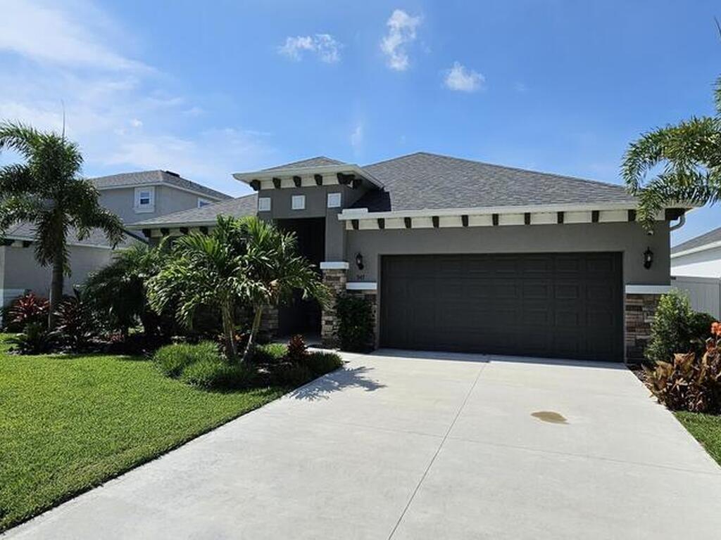 947 Corbin Circle, Palm Bay, FL 32908