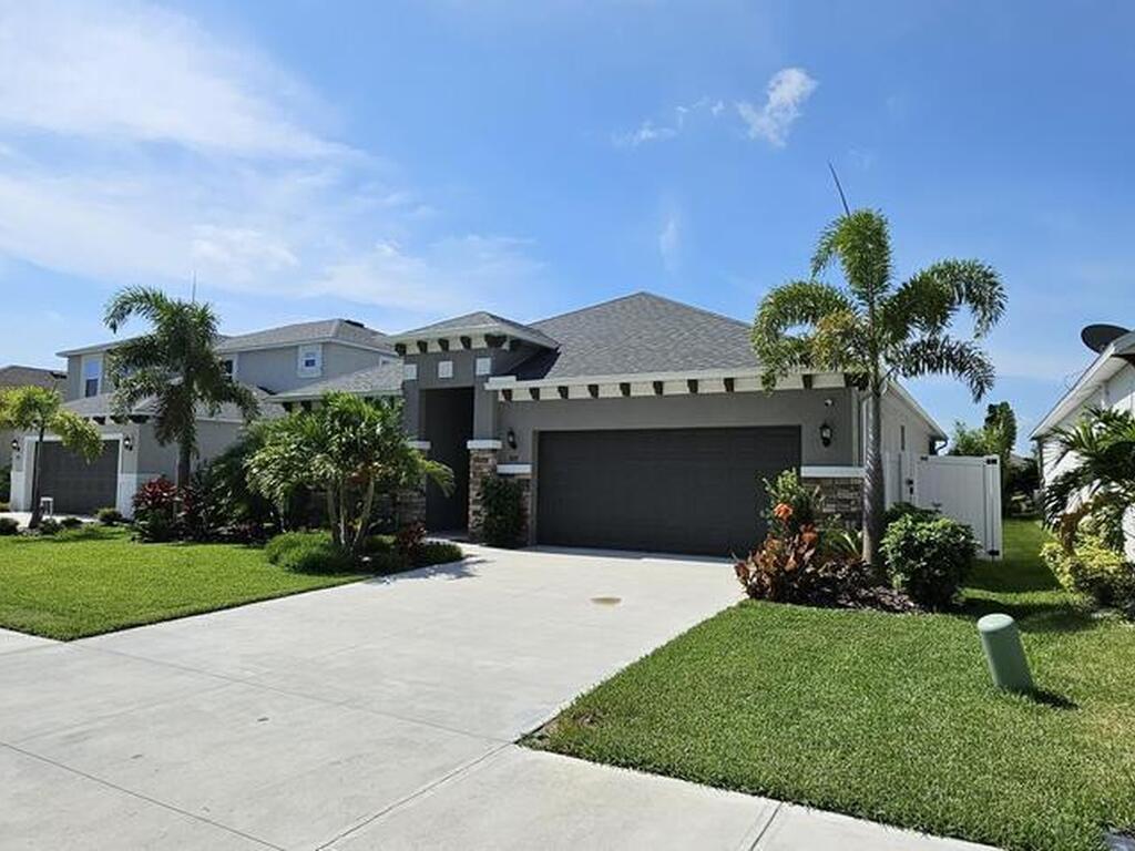 947 Corbin Circle, Palm Bay, FL 32908