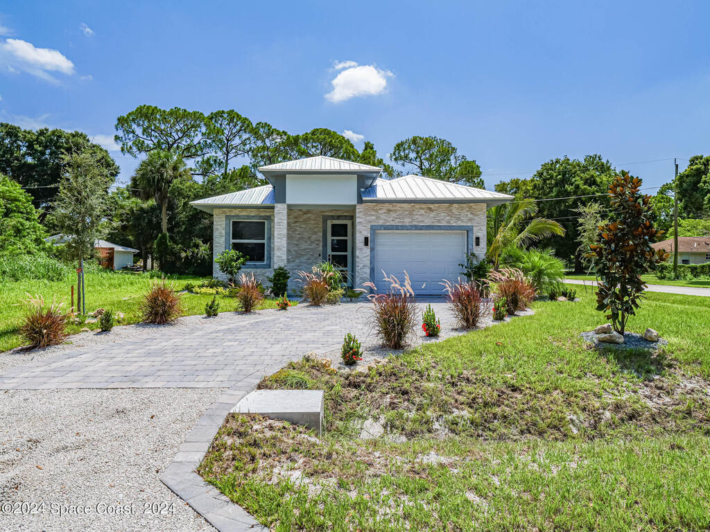 2400 88th Court, Vero Beach, FL 32966