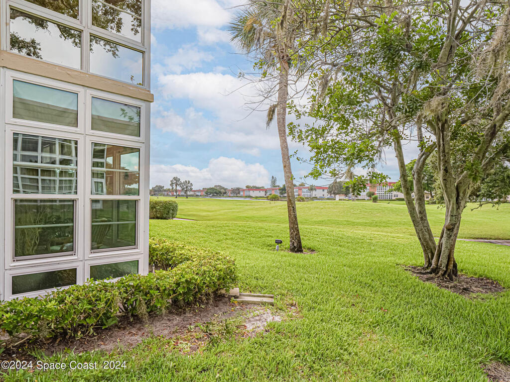 105 Spring Lake Court, Vero Beach, FL 32962