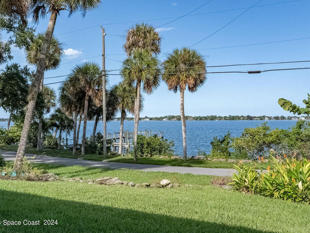 11 Bayshore Court, Rockledge, FL 32955