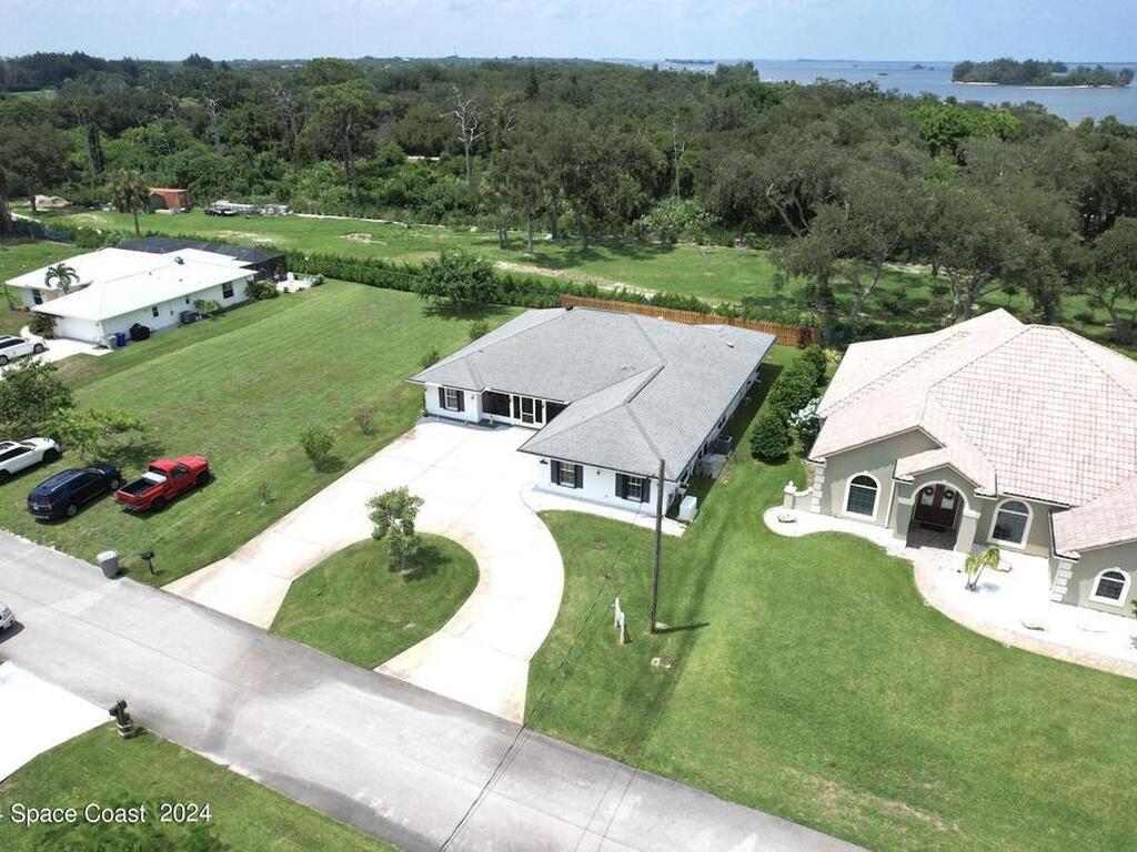 6626 110th Place, Sebastian, FL 32958