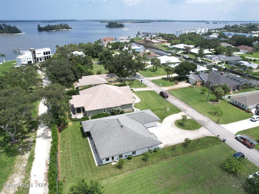 6626 110th Place, Sebastian, FL 32958