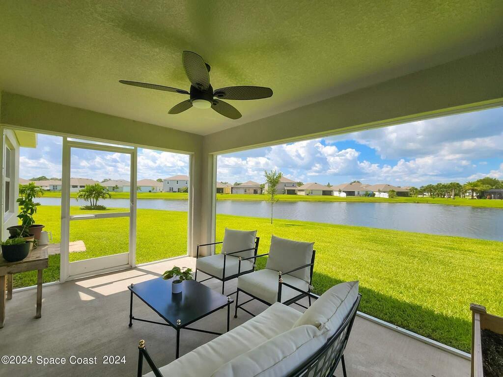 586 Cooper Court, Palm Bay, FL 32908