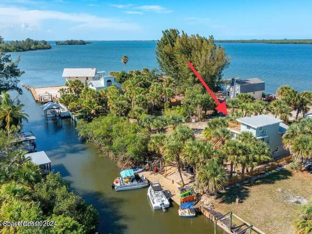 47 Vip Island B, Grant Valkaria, FL 32949