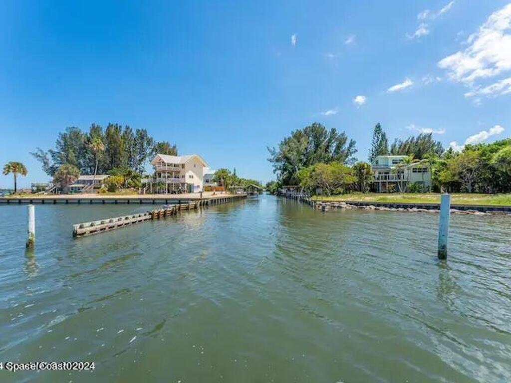 47 Vip Island B, Grant Valkaria, FL 32949