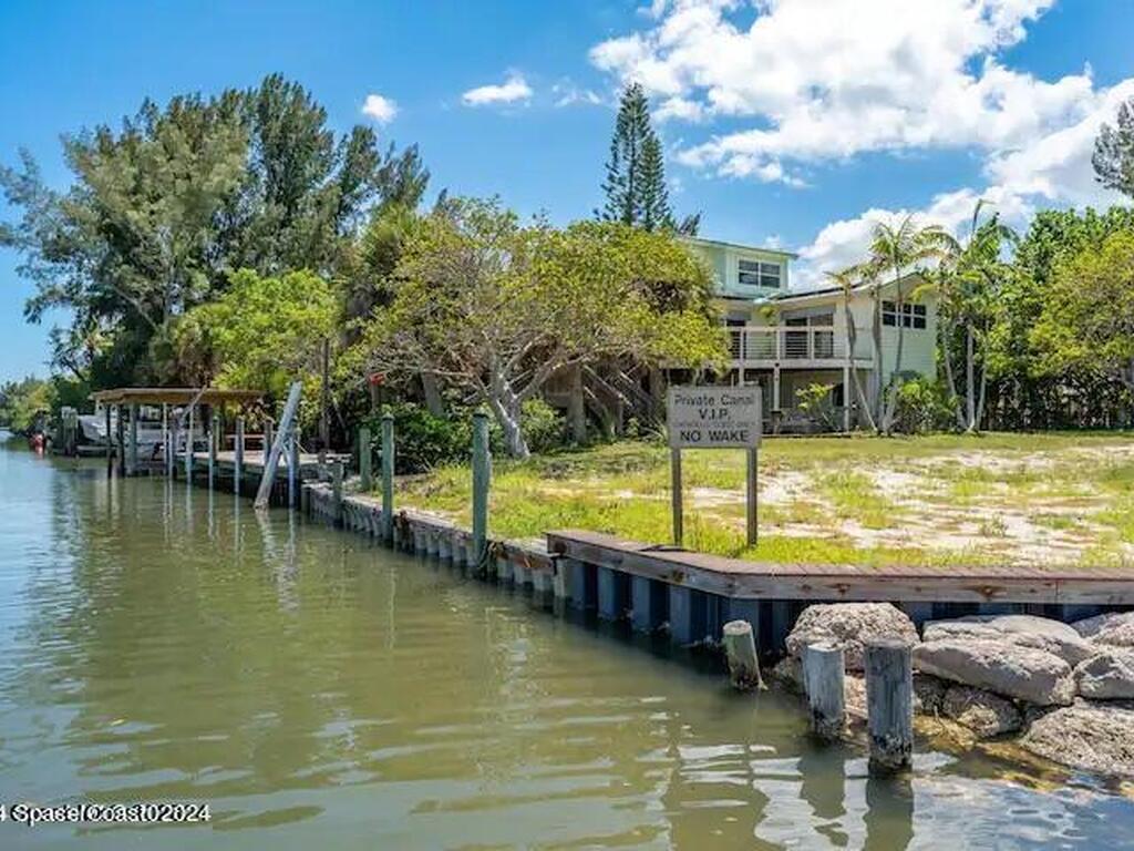 47 Vip Island B, Grant Valkaria, FL 32949