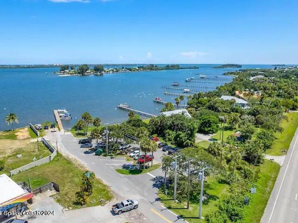 47 Vip Island B, Grant Valkaria, FL 32949