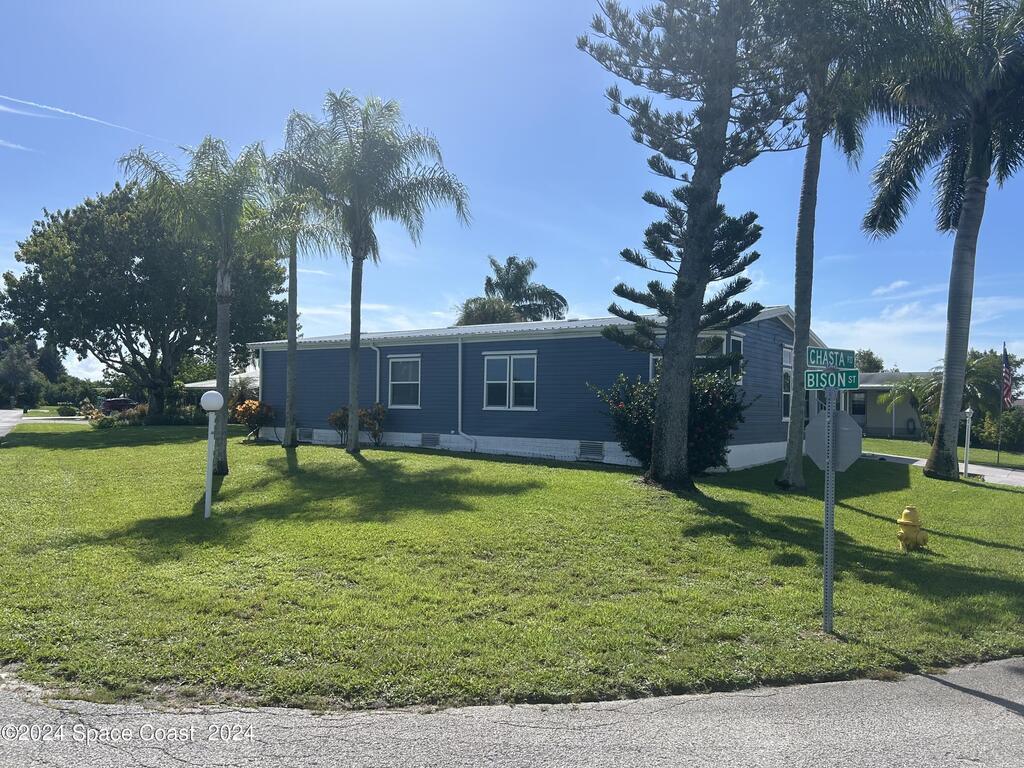 7519 Chasta Road, Micco, FL 32976