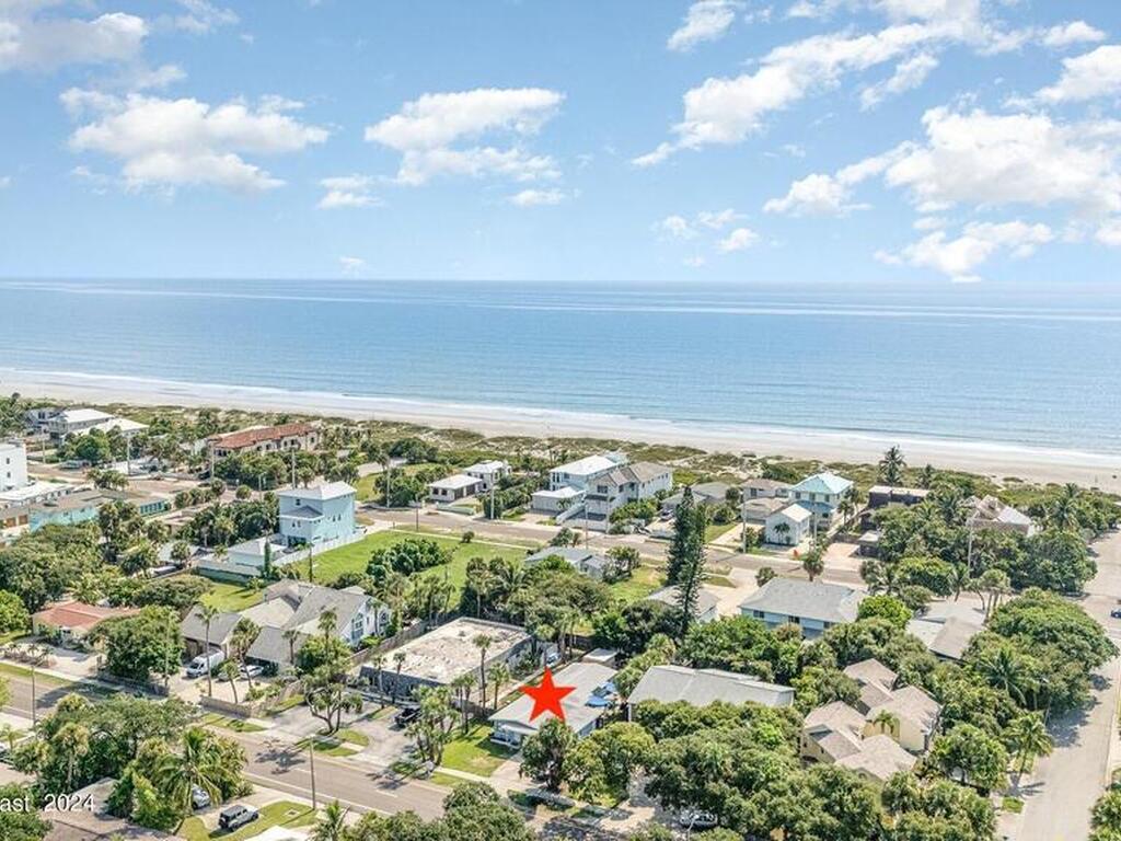 265 S Orlando Avenue, Cocoa Beach, FL 32931