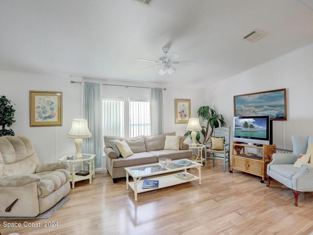 962 Barefoot Boulevard, Barefoot Bay, FL 32976