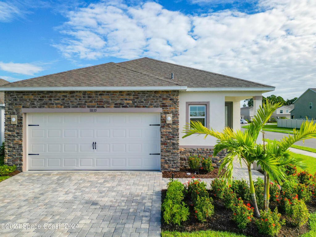 1035 Grantham Lane, Palm Bay, FL 32909