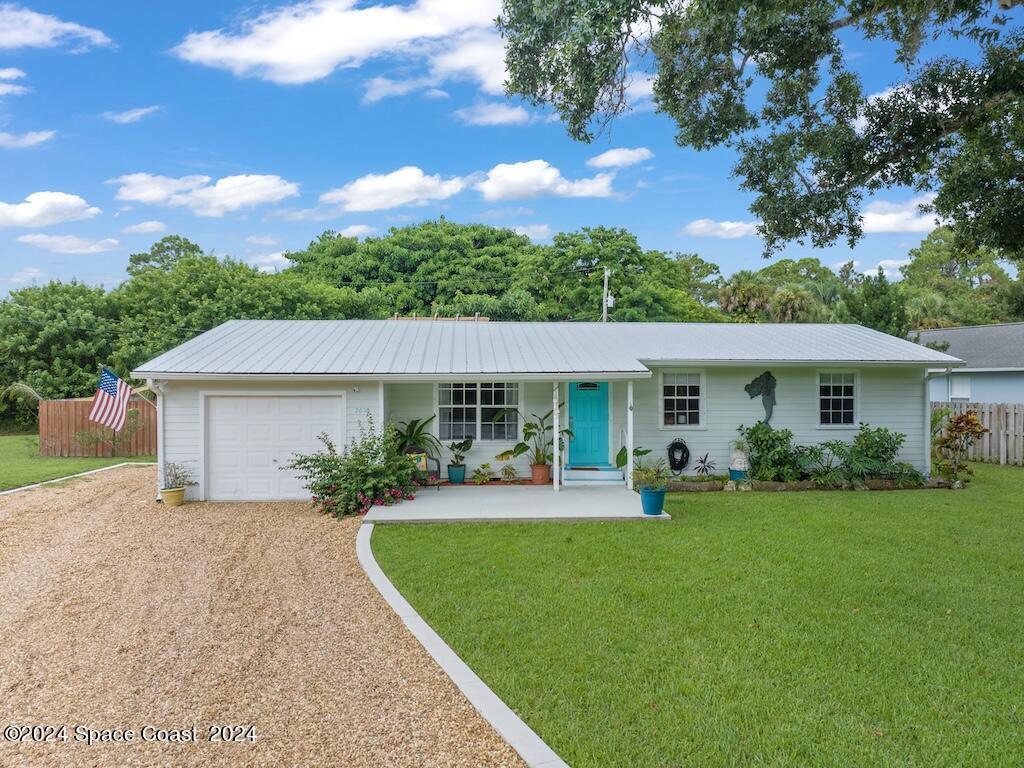 2605 47th Avenue, Vero Beach, FL 32966