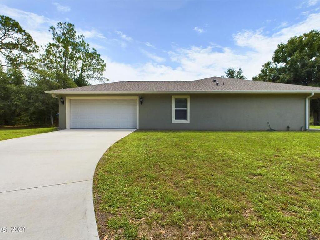 3995 Corey Rd, Malabar, FL 32950