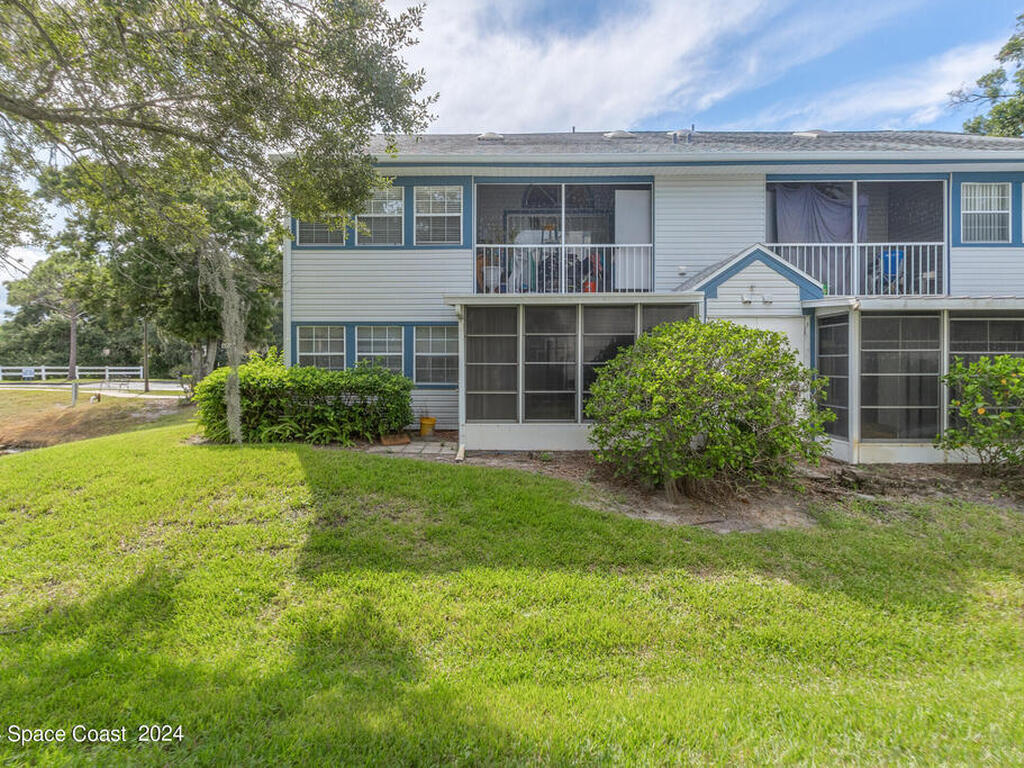 4900 Lake Waterford Way, Melbourne, FL 32901