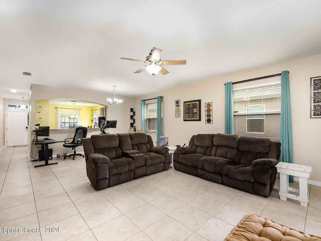 1890 Bridgeport Circle, Rockledge, FL 32955