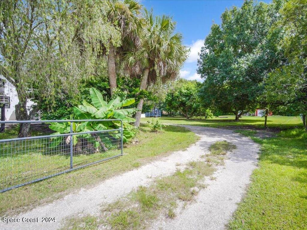 225 E Hall Road, Merritt Island, FL 32953