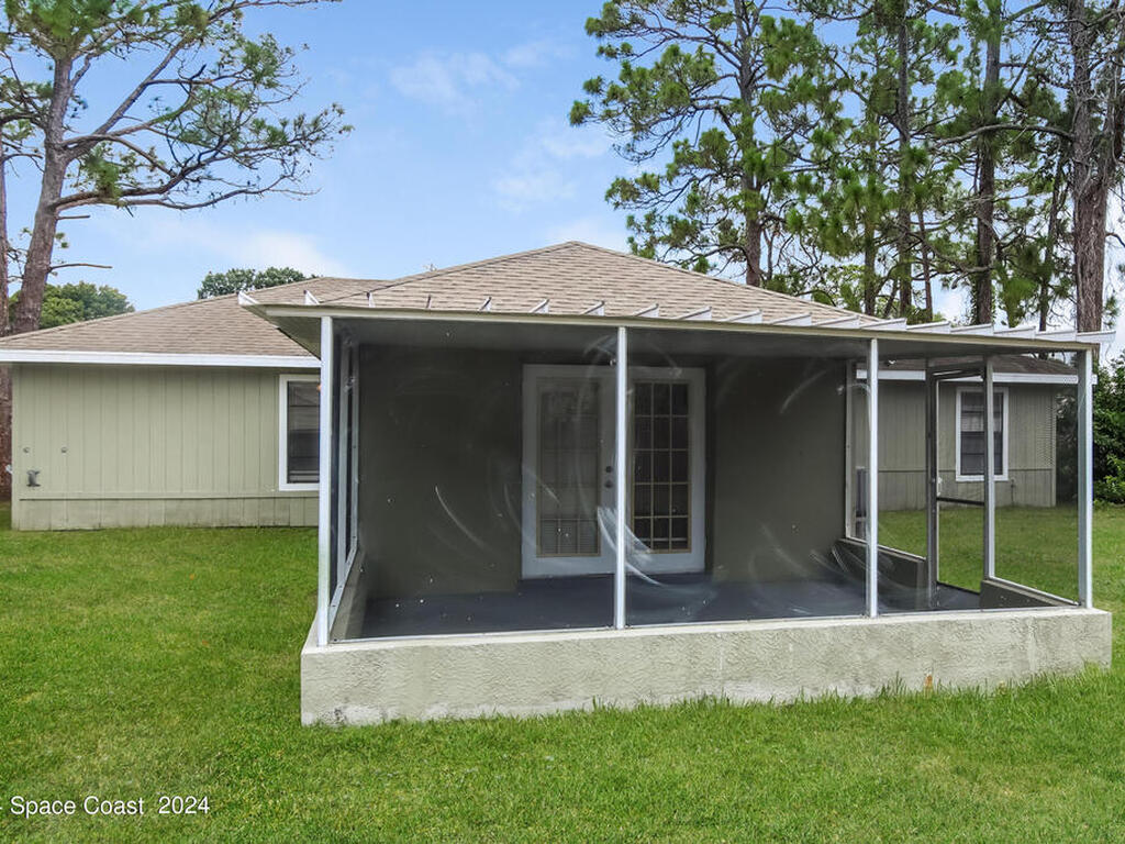 965 Slocum Street, Palm Bay, FL 32907