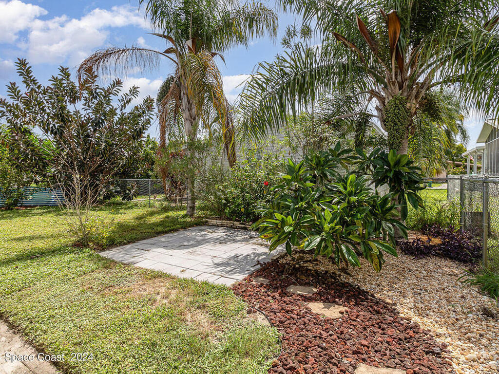 642 Papaya Circle, Barefoot Bay, FL 32976