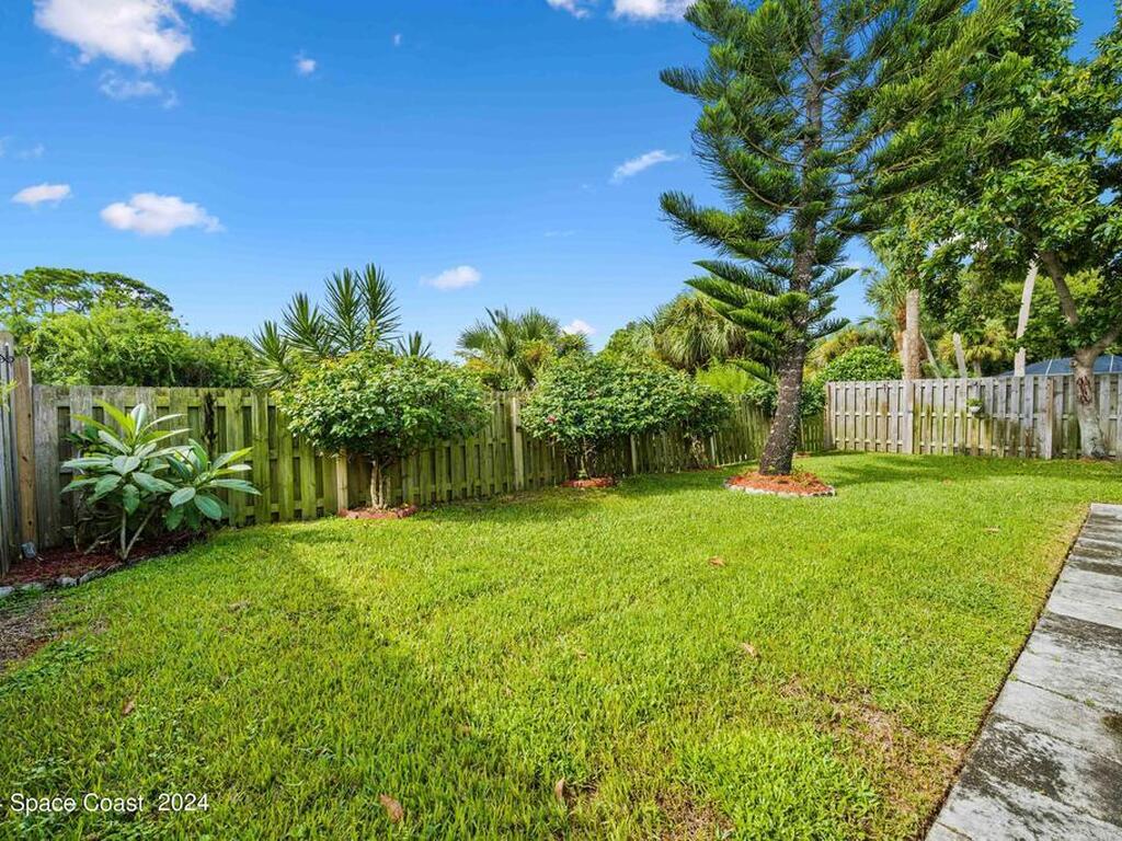 2568 Ventura Circle, Melbourne, FL 32904