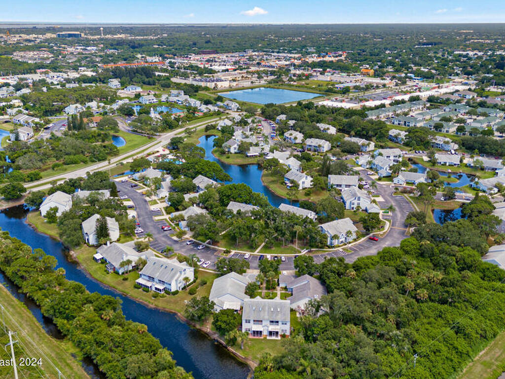 4796 Lake Waterford Way, Melbourne, FL 32901