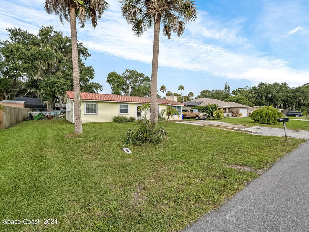 1720 Queen Palm Drive, Edgewater, FL 32132