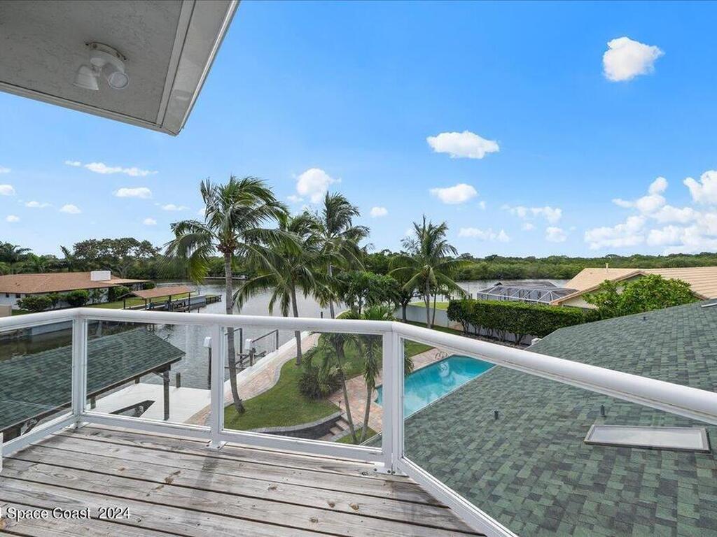 689 S Hedgecock Square, Satellite Beach, FL 32937