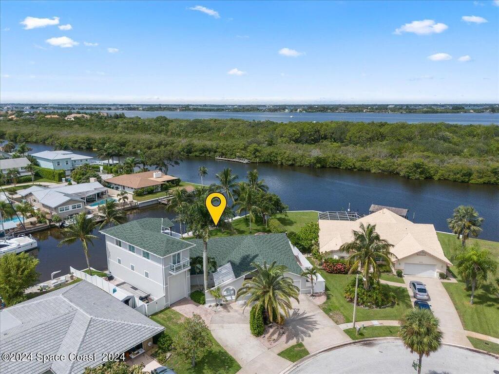 689 S Hedgecock Square, Satellite Beach, FL 32937