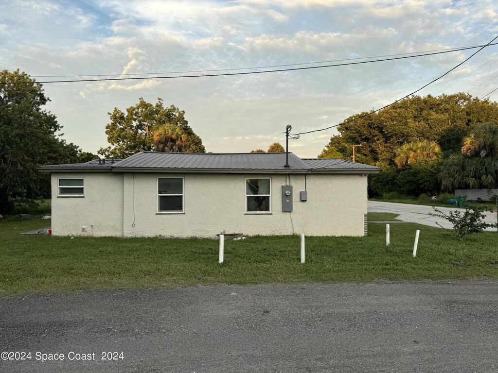 2704 E Main Street, Mims, FL 32754