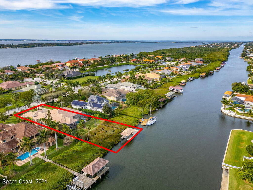 286 Lansing Island Drive, Indian Harbour Beach, FL 32937