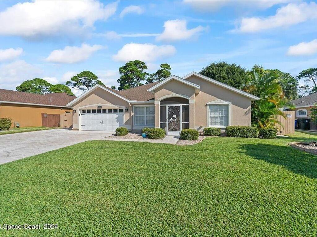 432 Stonehenge Circle, Rockledge, FL 32955